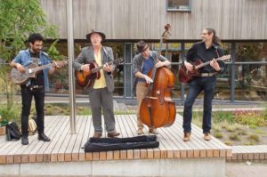 Stranger Blue @ Het middelpunt